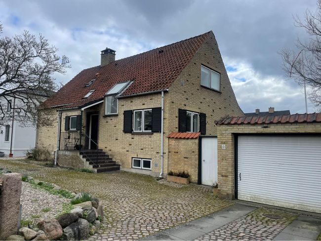 Vermehrensvej 11, 2930 Klampenborg